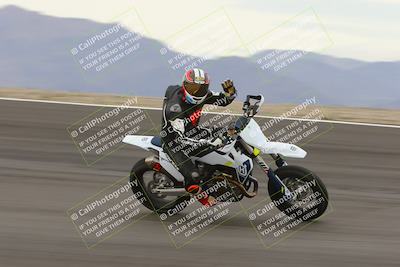 media/Jan-15-2023-SoCal Trackdays (Sun) [[c1237a034a]]/Bowl (1125am)/